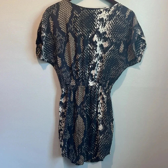 Express XS snake print lightweight tunic dress - Picture 5 of 6